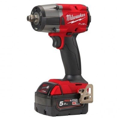 Milwaukee M18 FMTIW2F12-502X LLAVE DE IMPACTO DE PAR MEDIO M18 FUEL™ DE ½″ CON ANILLO DE FRICCIÓN