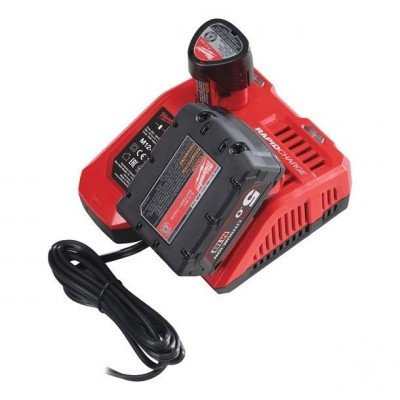 Milwaukee M12-18 FC CARGADOR RÁPIDO MULTIVOLTAJE M12™ - M18™