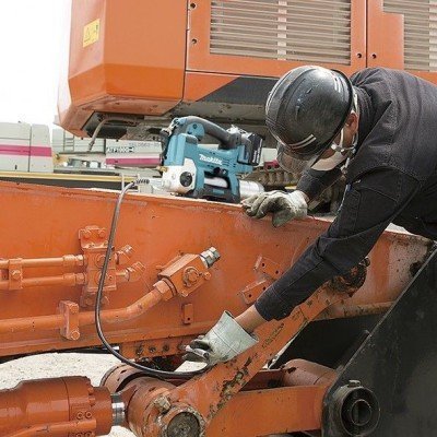 Makita Engrasadora 18V 5,0Ah LXT 69Mpa DGP180RT
